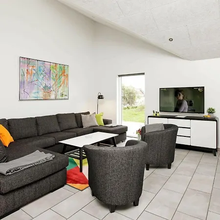 Two-bedroom In Tomrefjord Gorlev